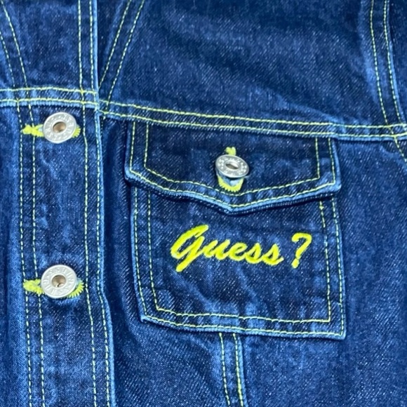 Guess Vintage 90’s Dark Denim Jacket w/ Neon Yellow Stitching size M - Picture 4 of 16
